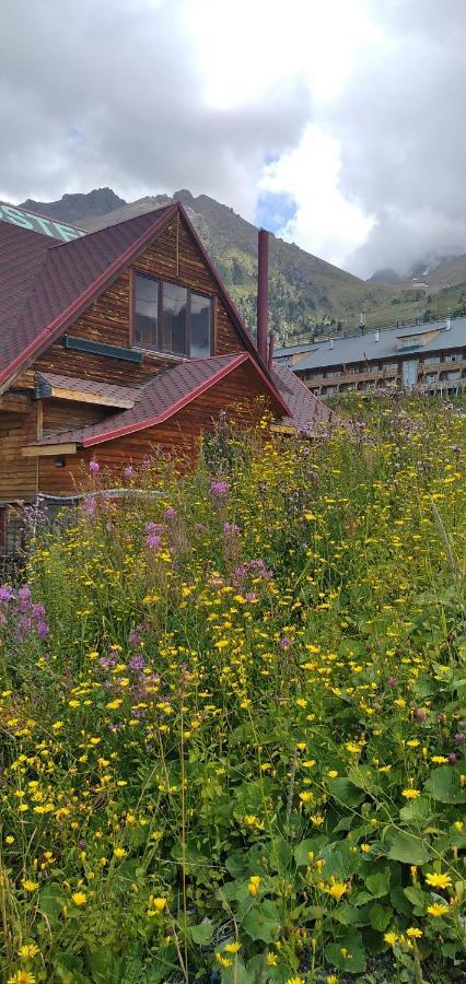 Hostel Shymbulak Almaty Exterior photo